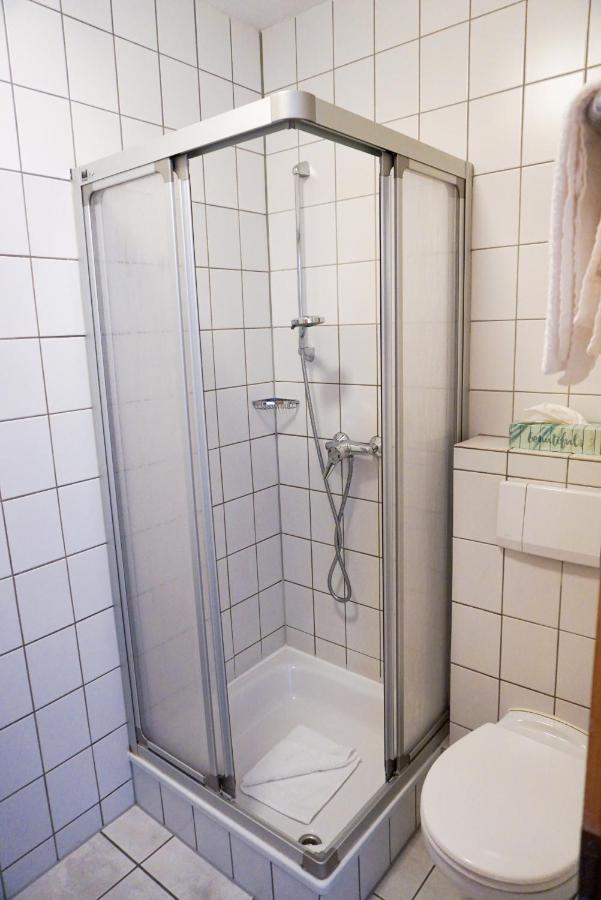 Hotel Zur Schlemmerscheune Weilerbach Exterior foto
